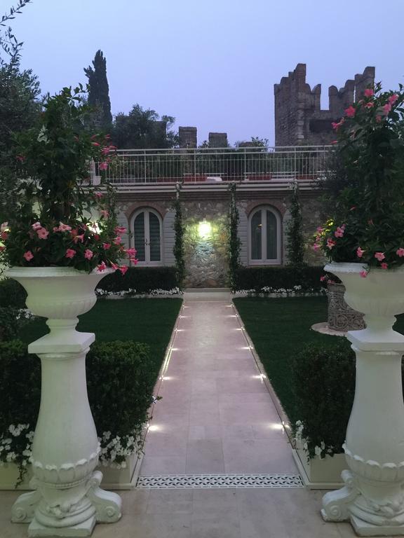Relais La Speranzina Hotel Сирмионе Екстериор снимка