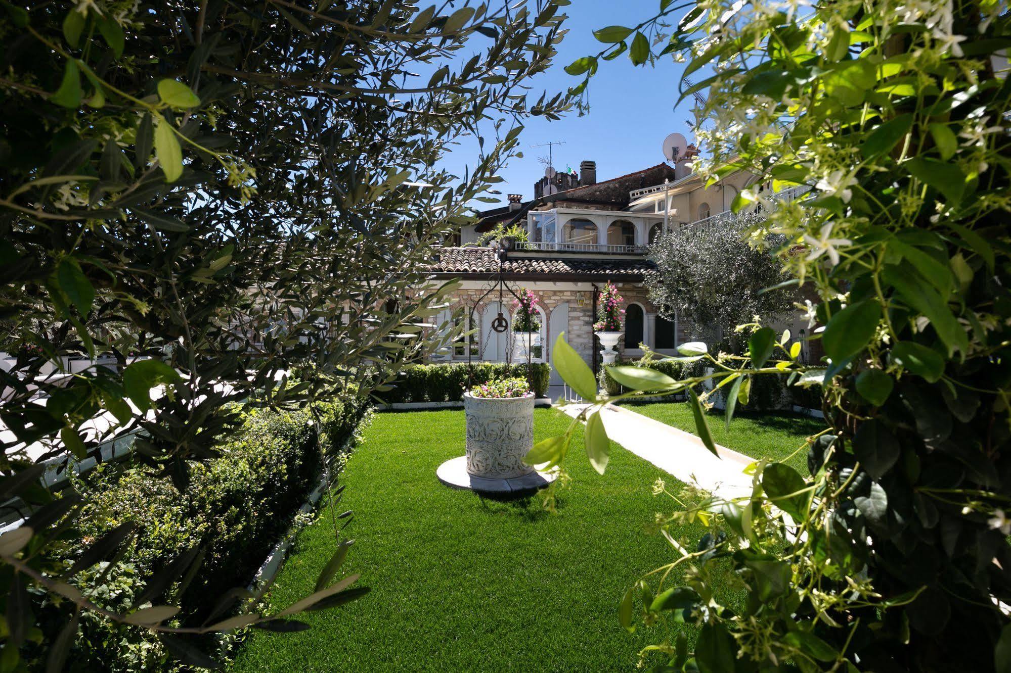 Relais La Speranzina Hotel Сирмионе Екстериор снимка