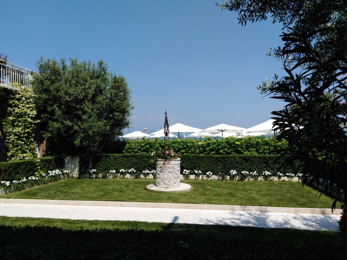 Relais La Speranzina Hotel Сирмионе Екстериор снимка